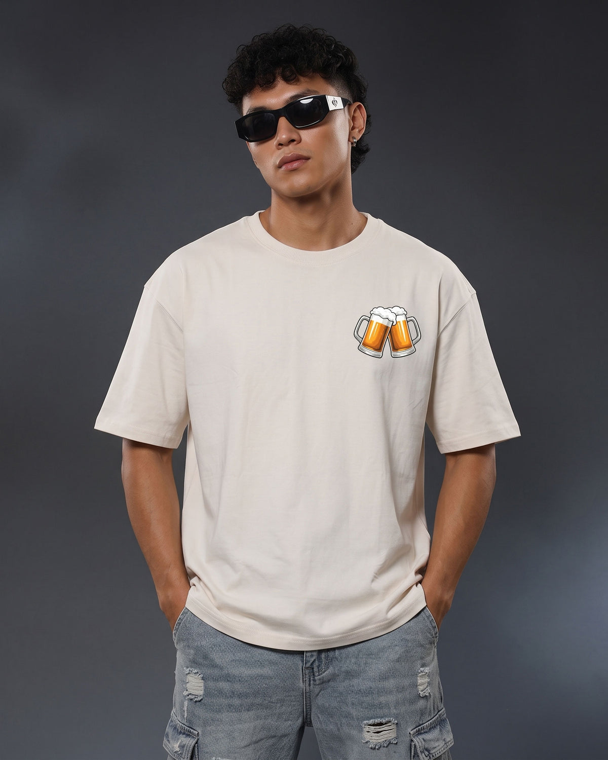 it's beer time grafiti front and back side OFFWHITE colour Oversized t-shirt