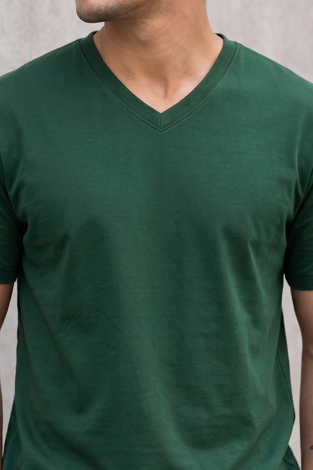 Green Plain V-Neck Regular Fit T-shirt