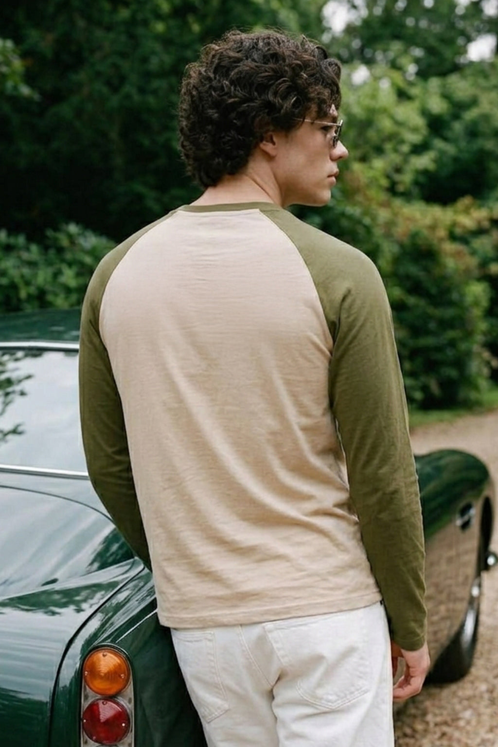 Veirdo Swanwhite & Olive Raglan Full Sleeve Printed T-shirt