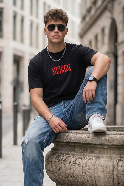 Veirdo Black Regular Fit Puff Printed T-shirt