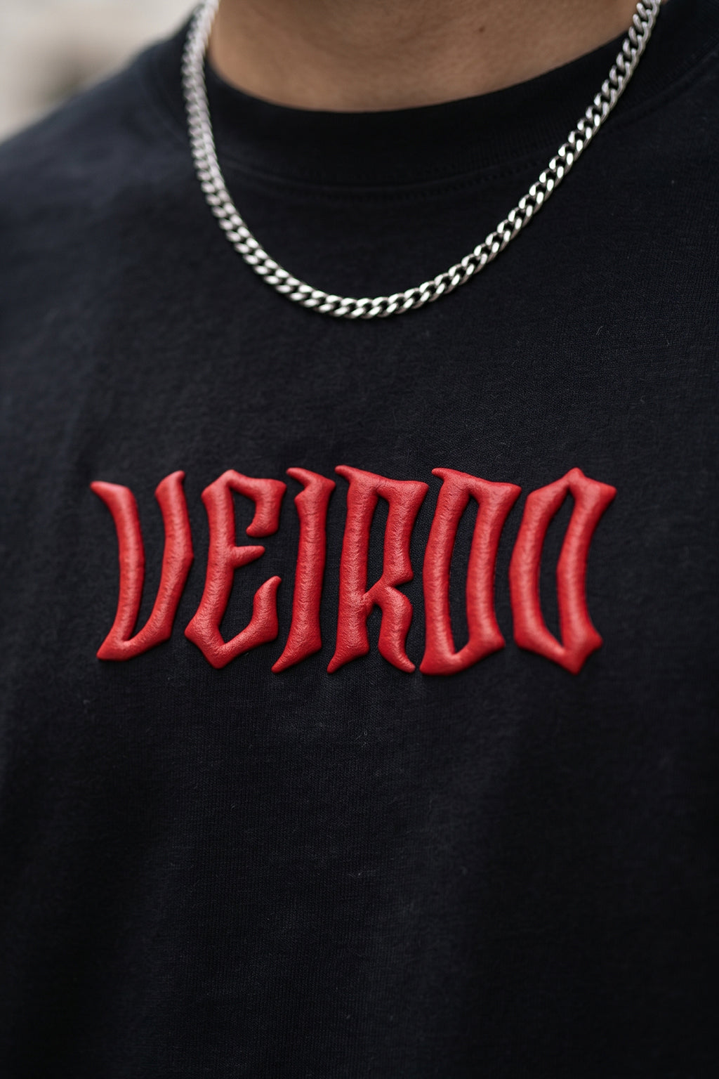 Veirdo Black Regular Fit Puff Printed T-shirt